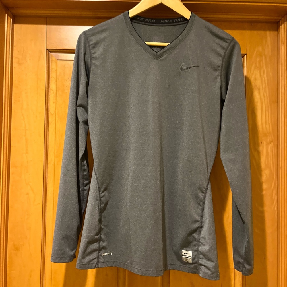 Nike Women’s NikeFIT Long Sleeve Shirt